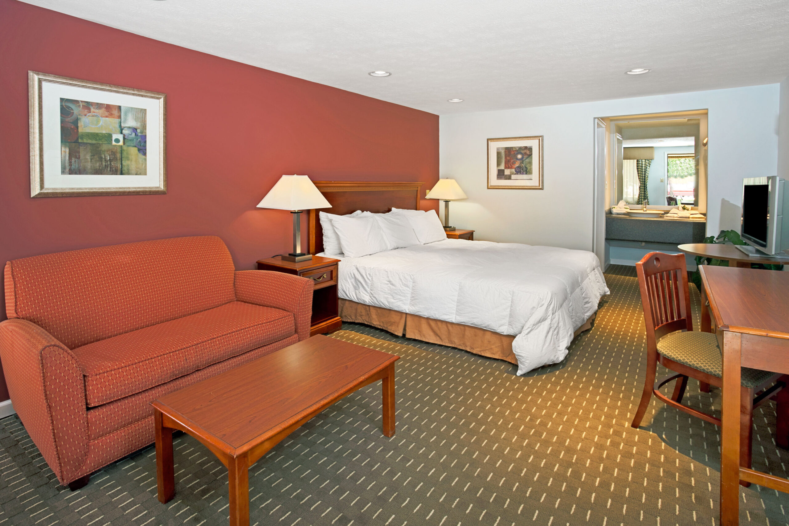 Hotel room with a double bed.