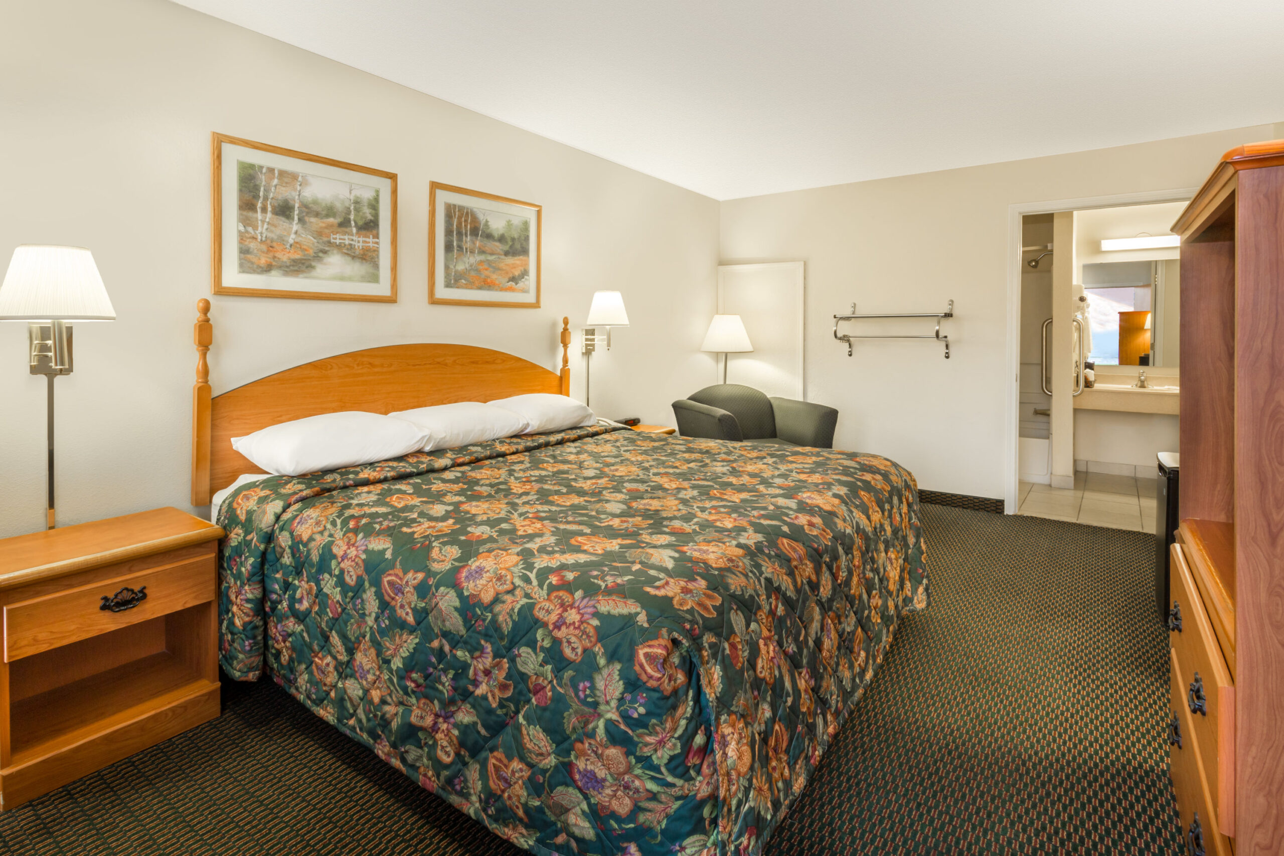 Hotel room with a double bed.