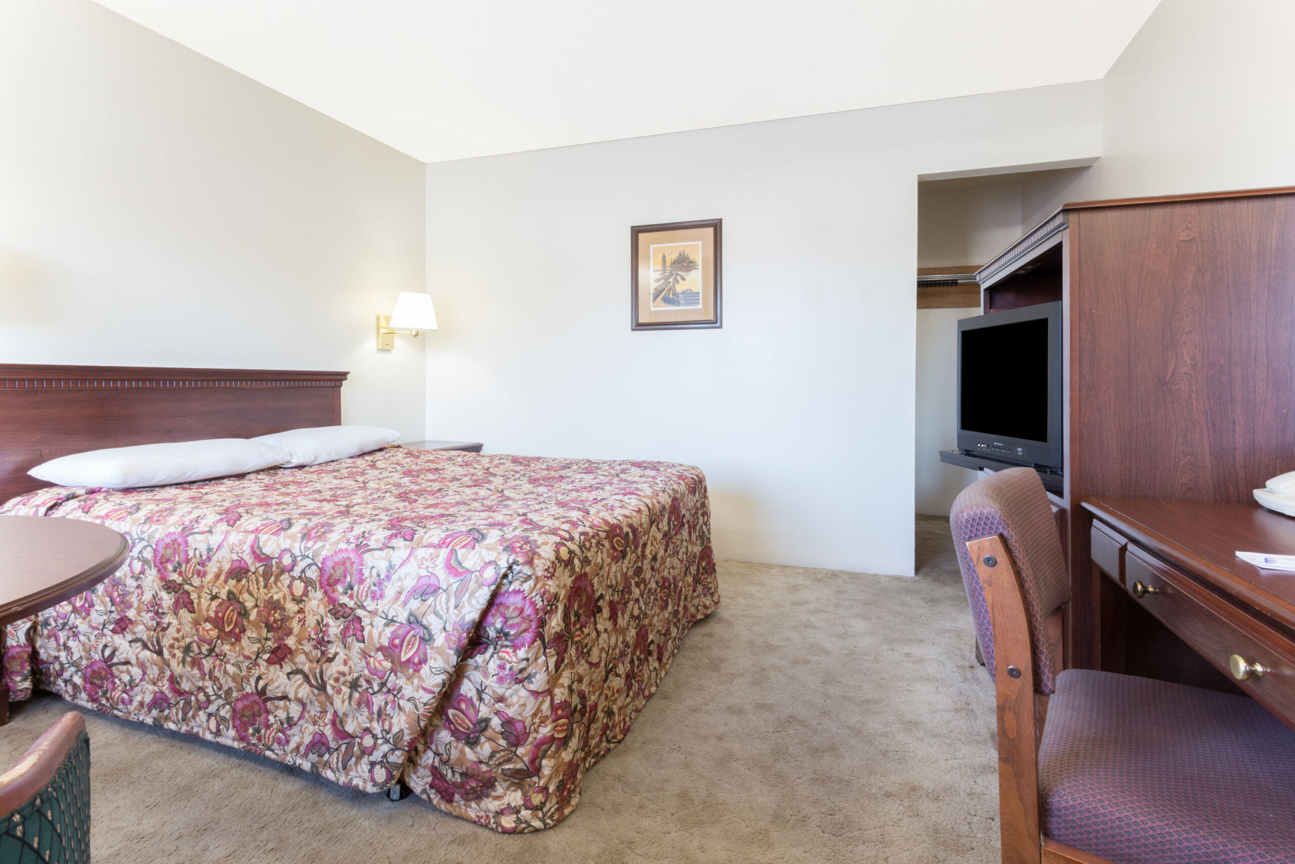 Hotel room with a double bed.
