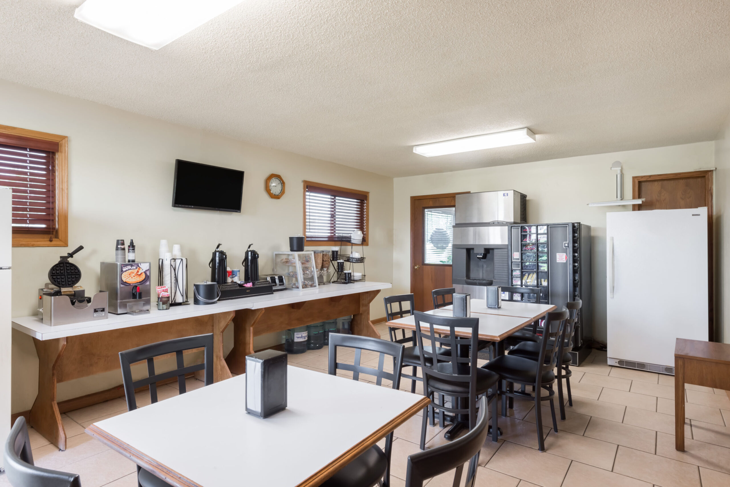 Hotel dining amenity area.