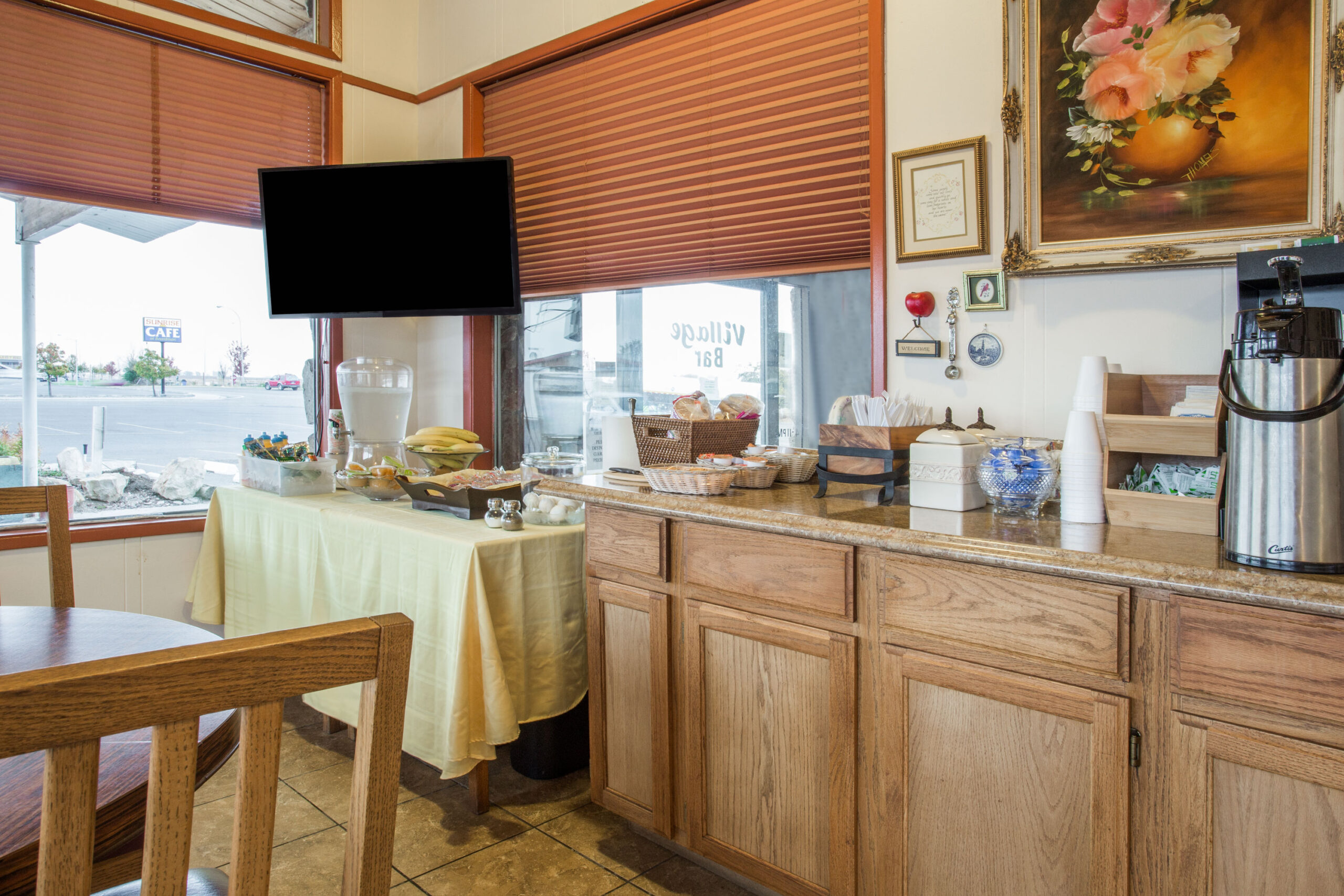 Hotel dining amenity area.
