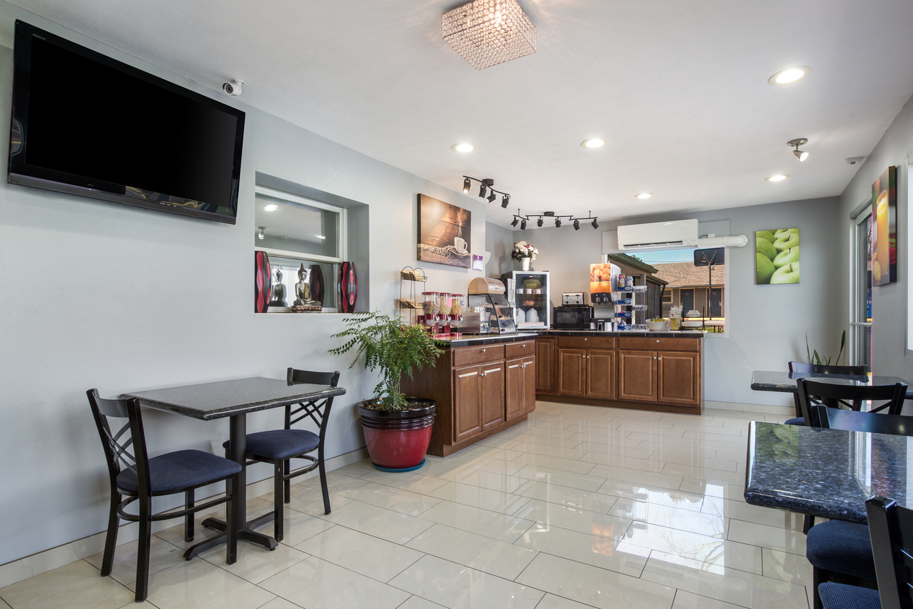 Hotel dining amenity area.
