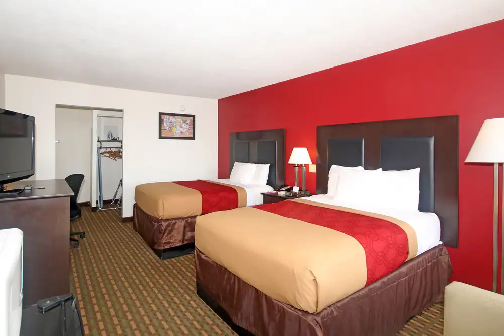 Knights Inn Pilot Mountain